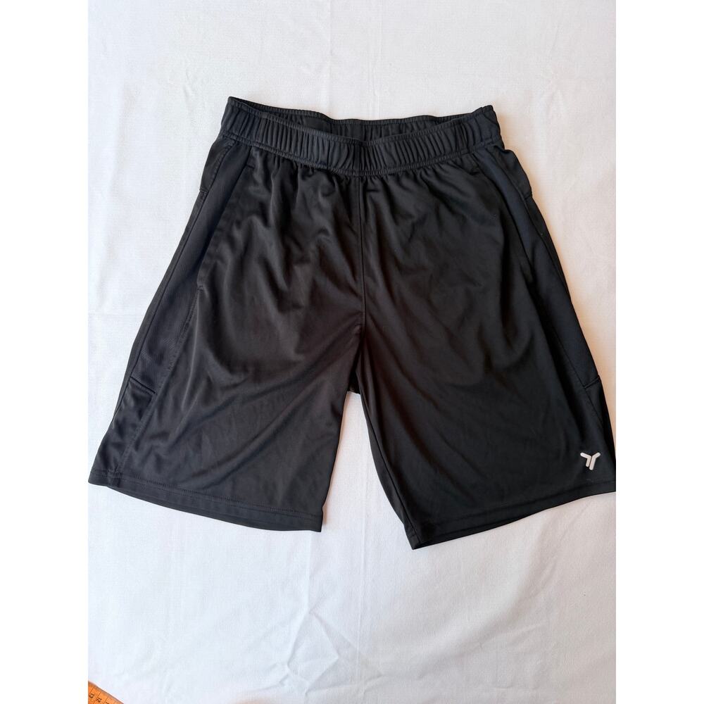 Men’s shorts size small